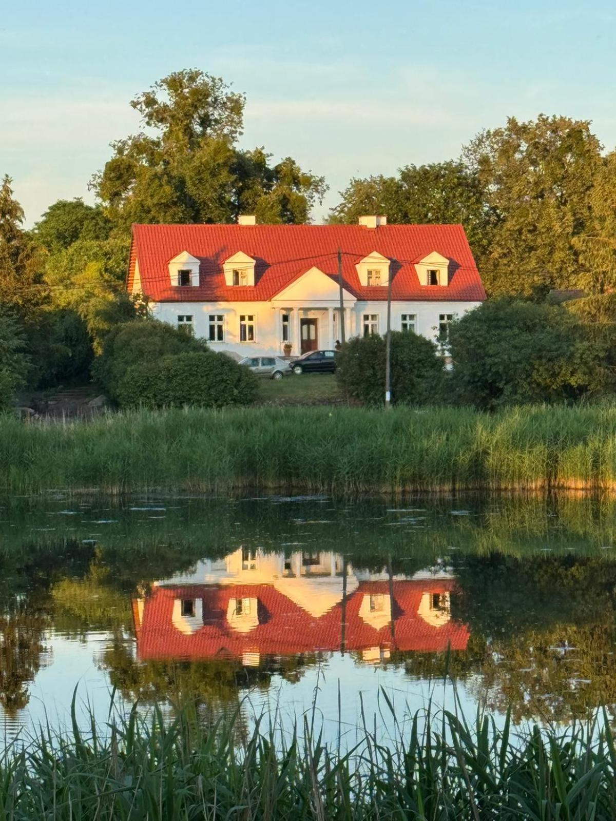 Dom Goscinny Ogluszka Pilec Buitenkant foto